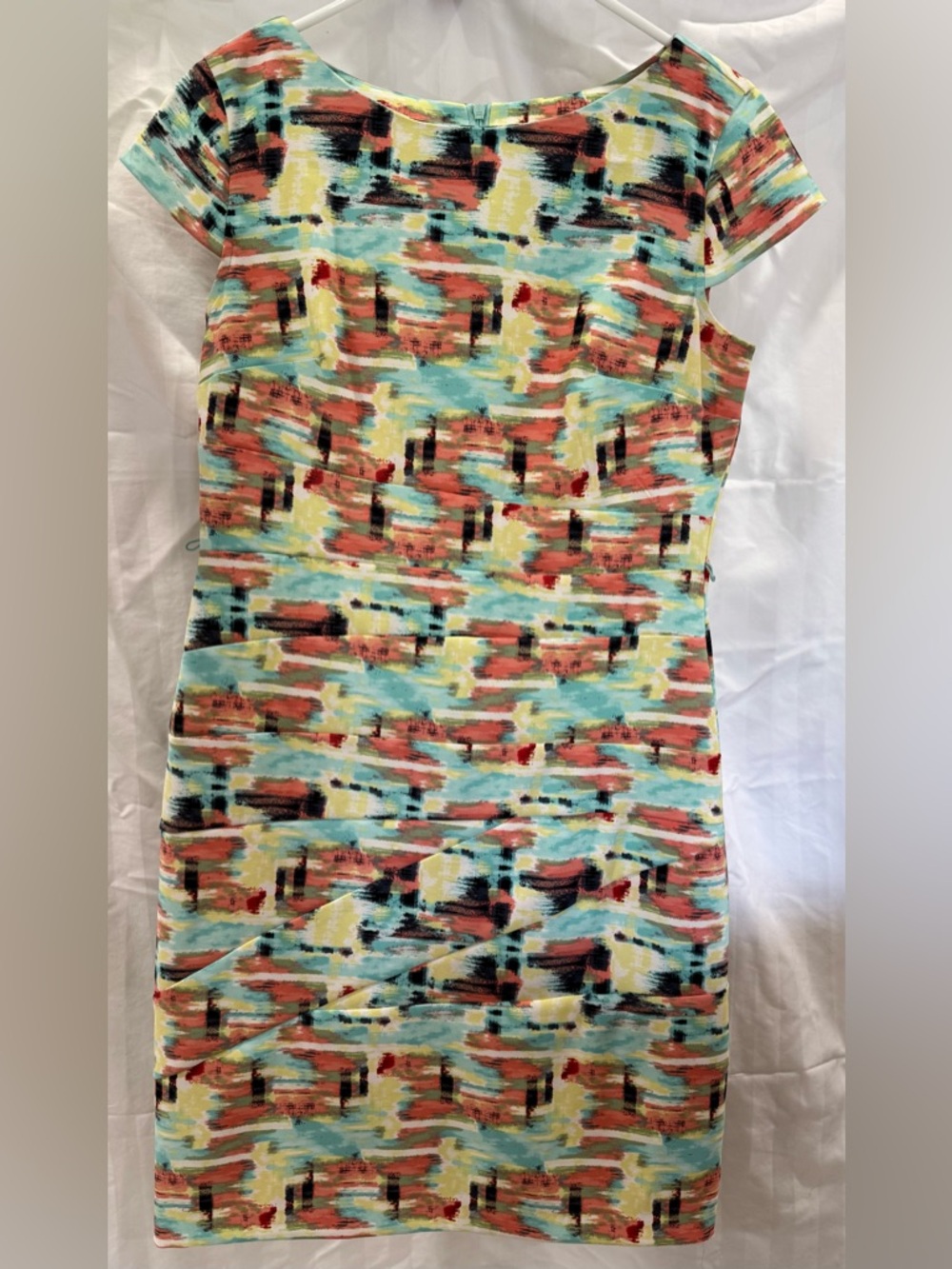 Abstract Print Cap-Sleeve Women’s shift Dress - Multicolor